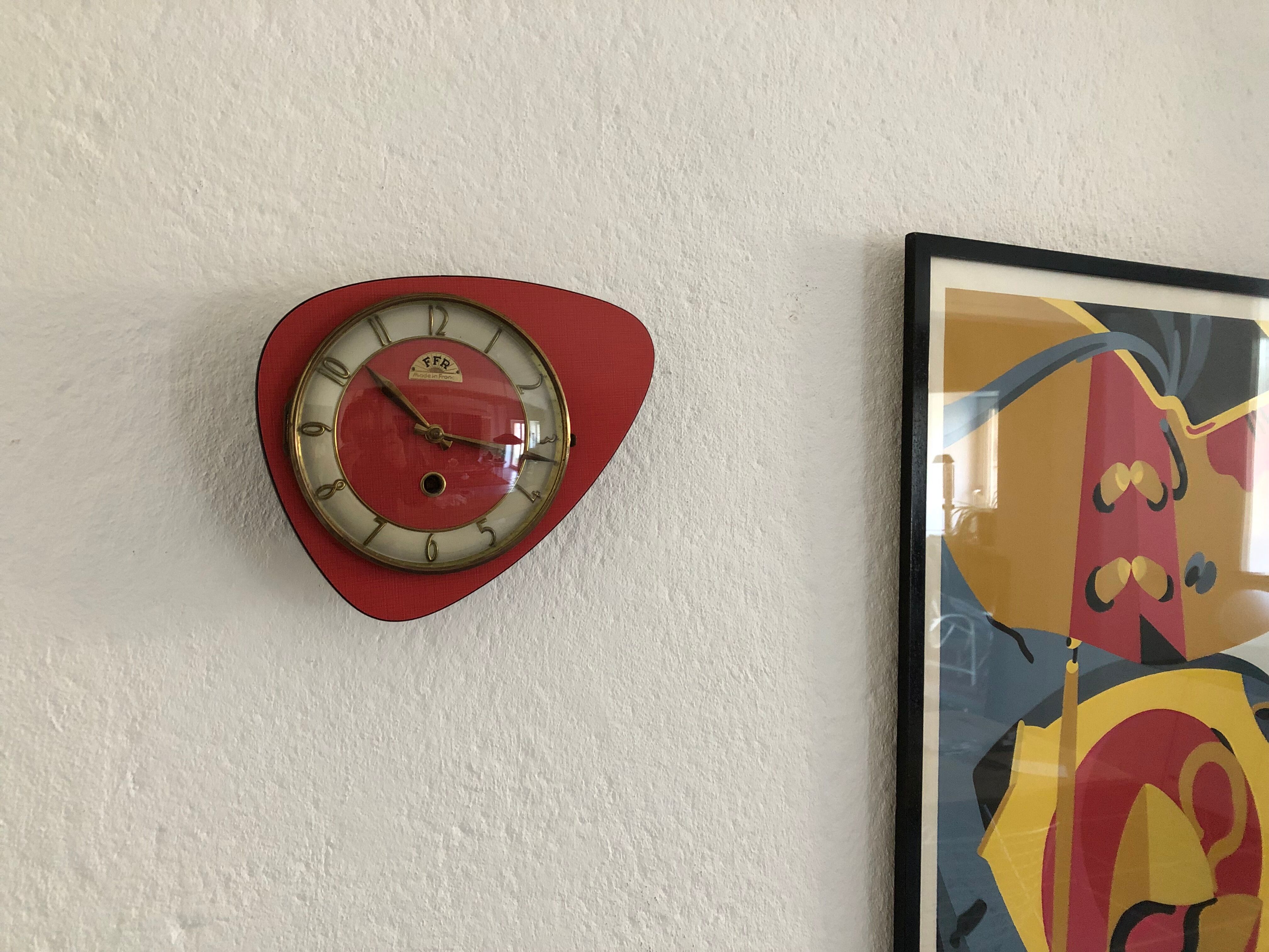 Free Formica pendant clock