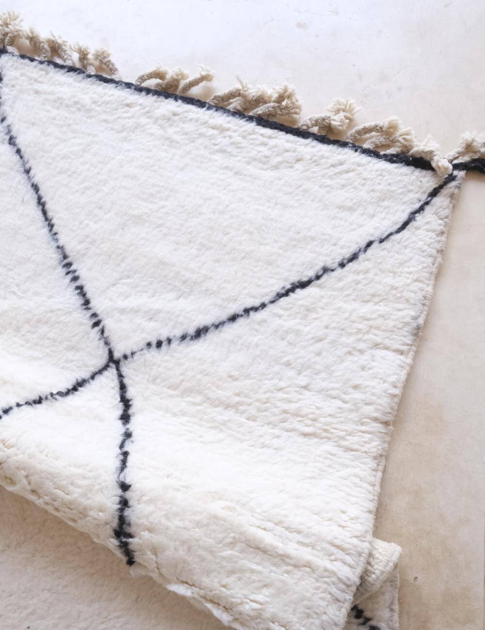 Beni Ourain rug - 277 x 252 cm