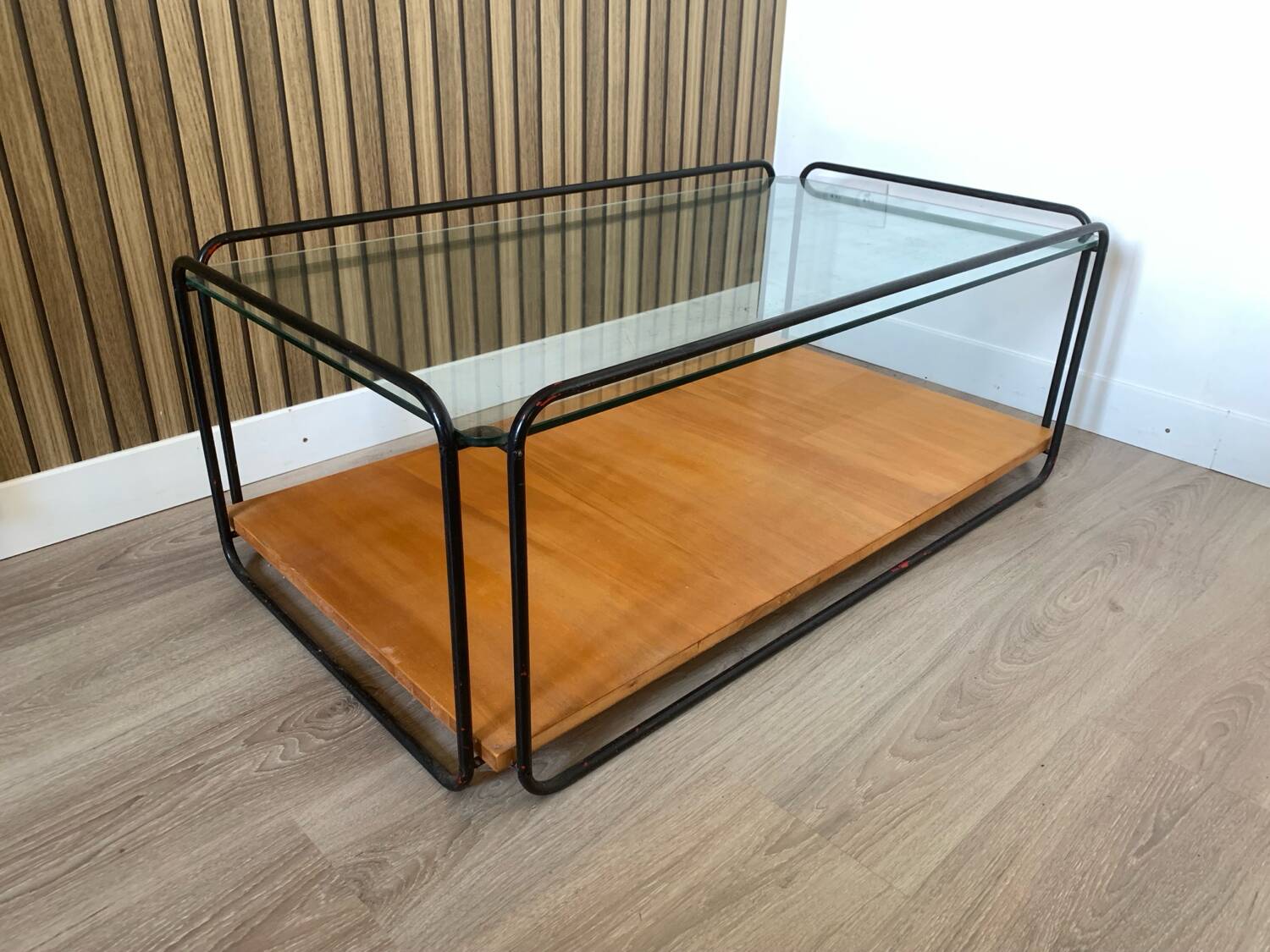 Italian coffee table from the 1960s.