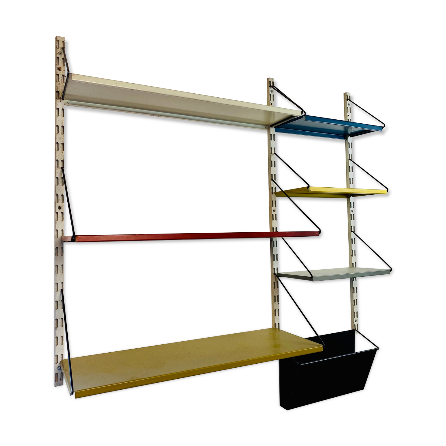 Shelf system, wall, metal, Pilastro edition.