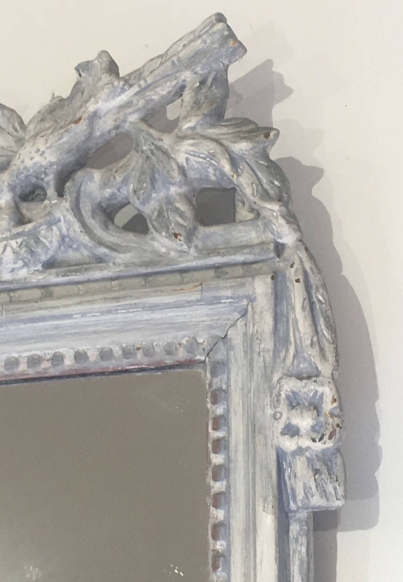 Louis XVI Style Mirror in Carved Wood with Grey Patina and Dove Pediment