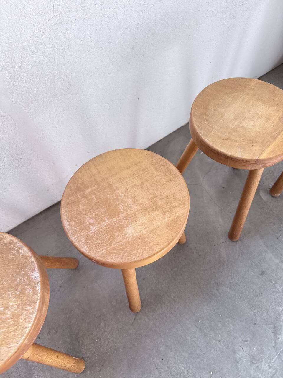 Set of 4 tripod stools in golden oak 1950