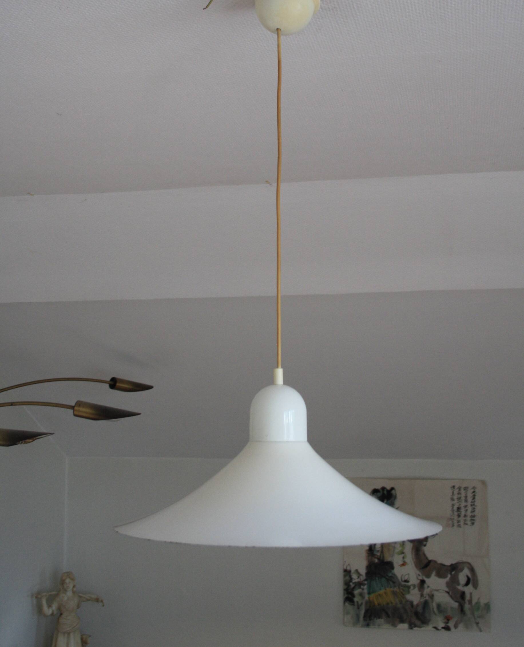 White metal suspension