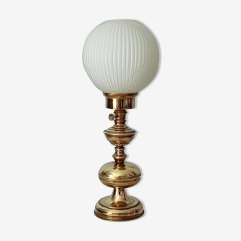 Lampe de salon vintage laiton et opaline