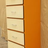 Formica chiffonier