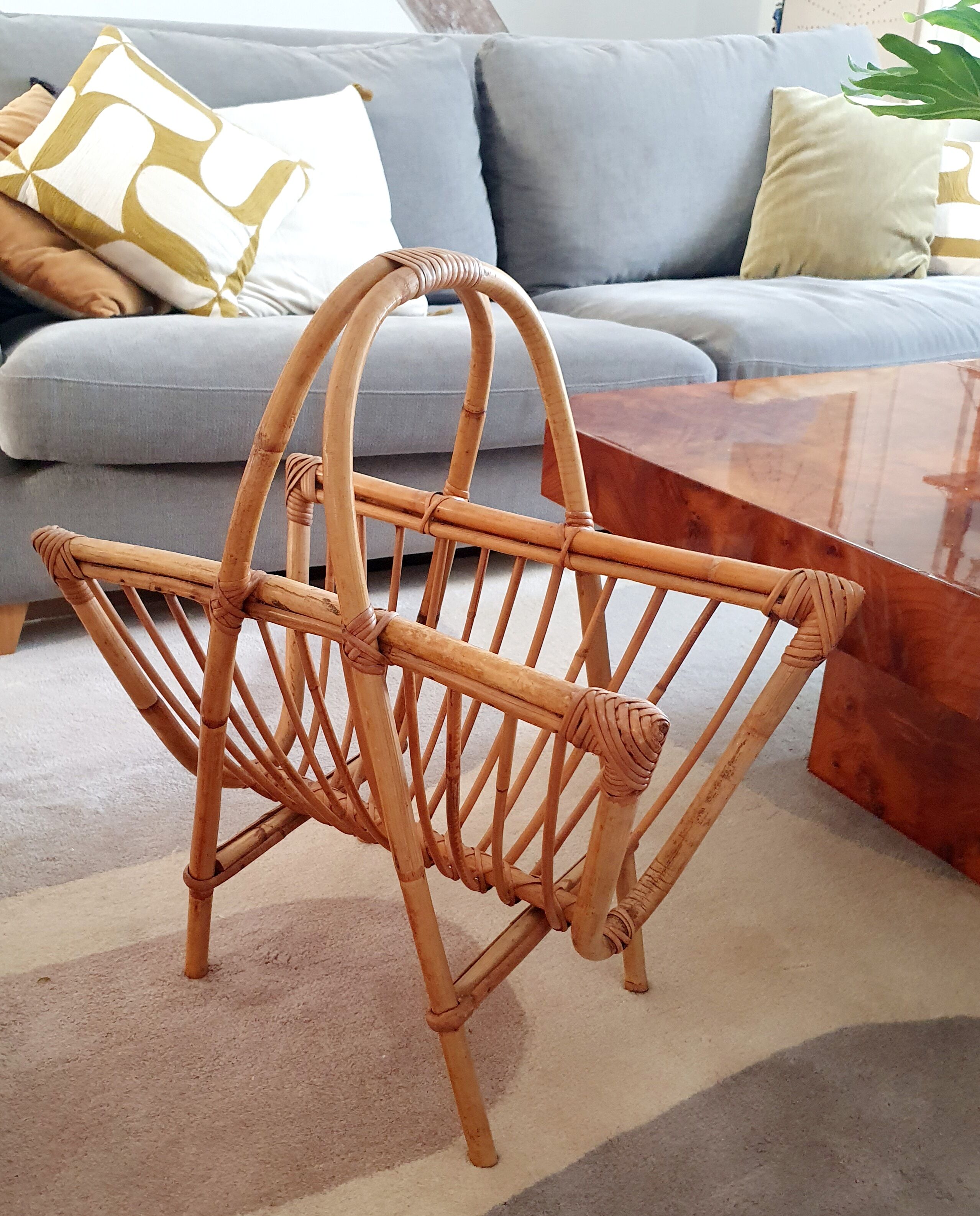 Rattan magazine rack