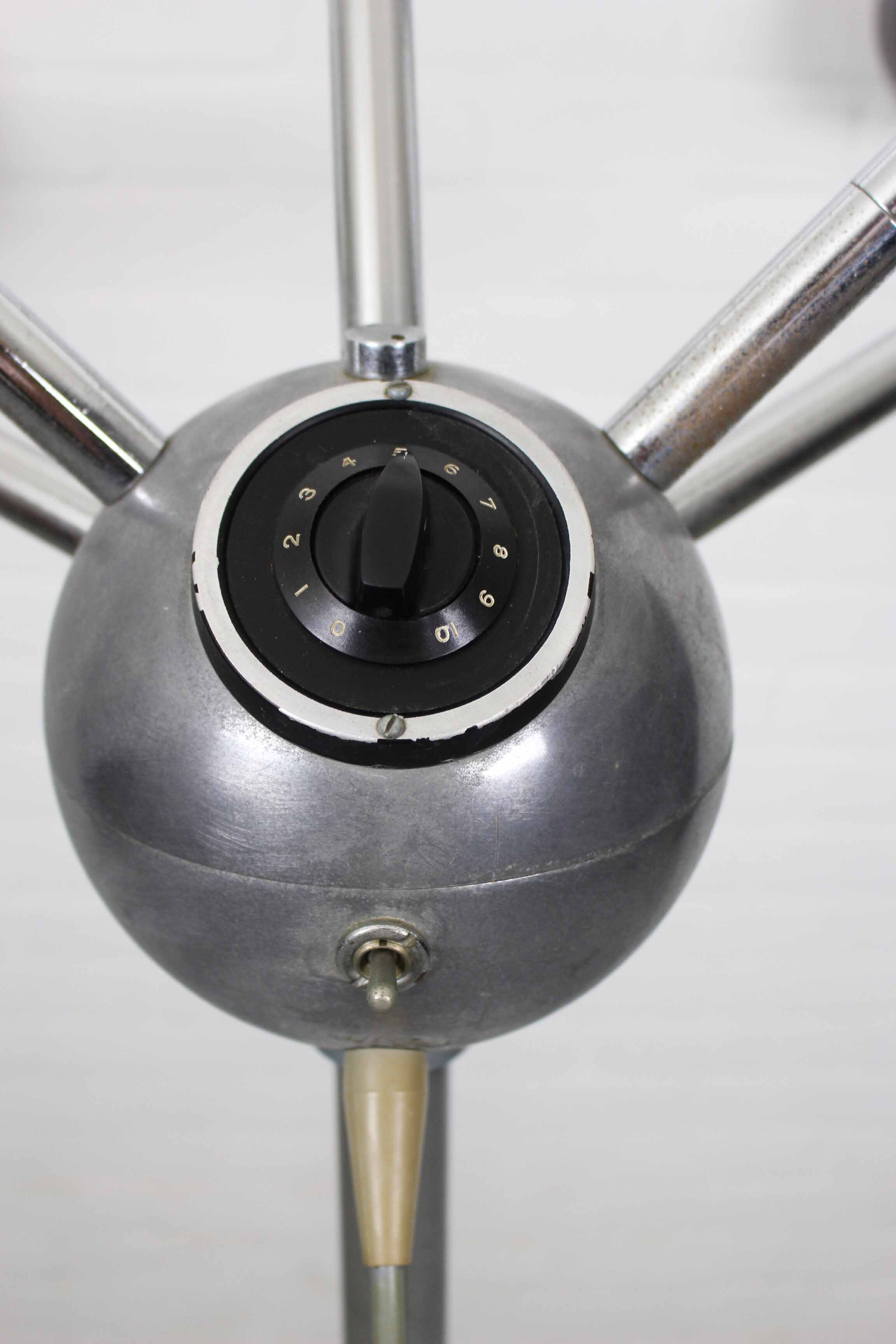 Chrome mid century modern adjustable five-arm lamp on wheel base