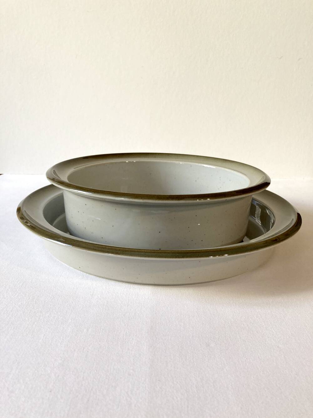 Duo of serving dishes in grand feu stoneware, Brenne earthenware