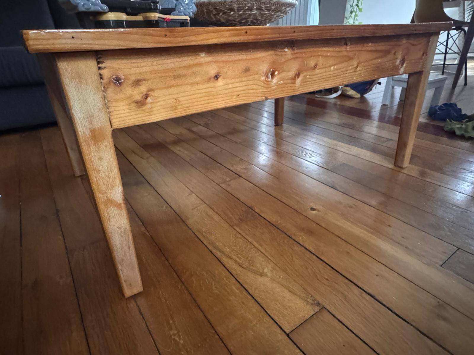 Farmhouse style coffee table