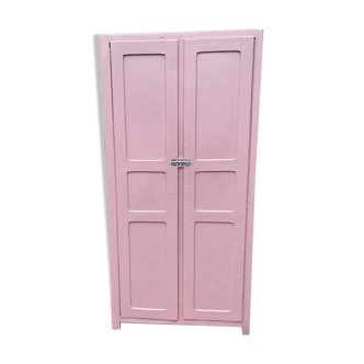 Parisian wardrobe style