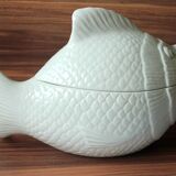 Large white fish shaped ceramic terrine - tureen with lid - Vintage