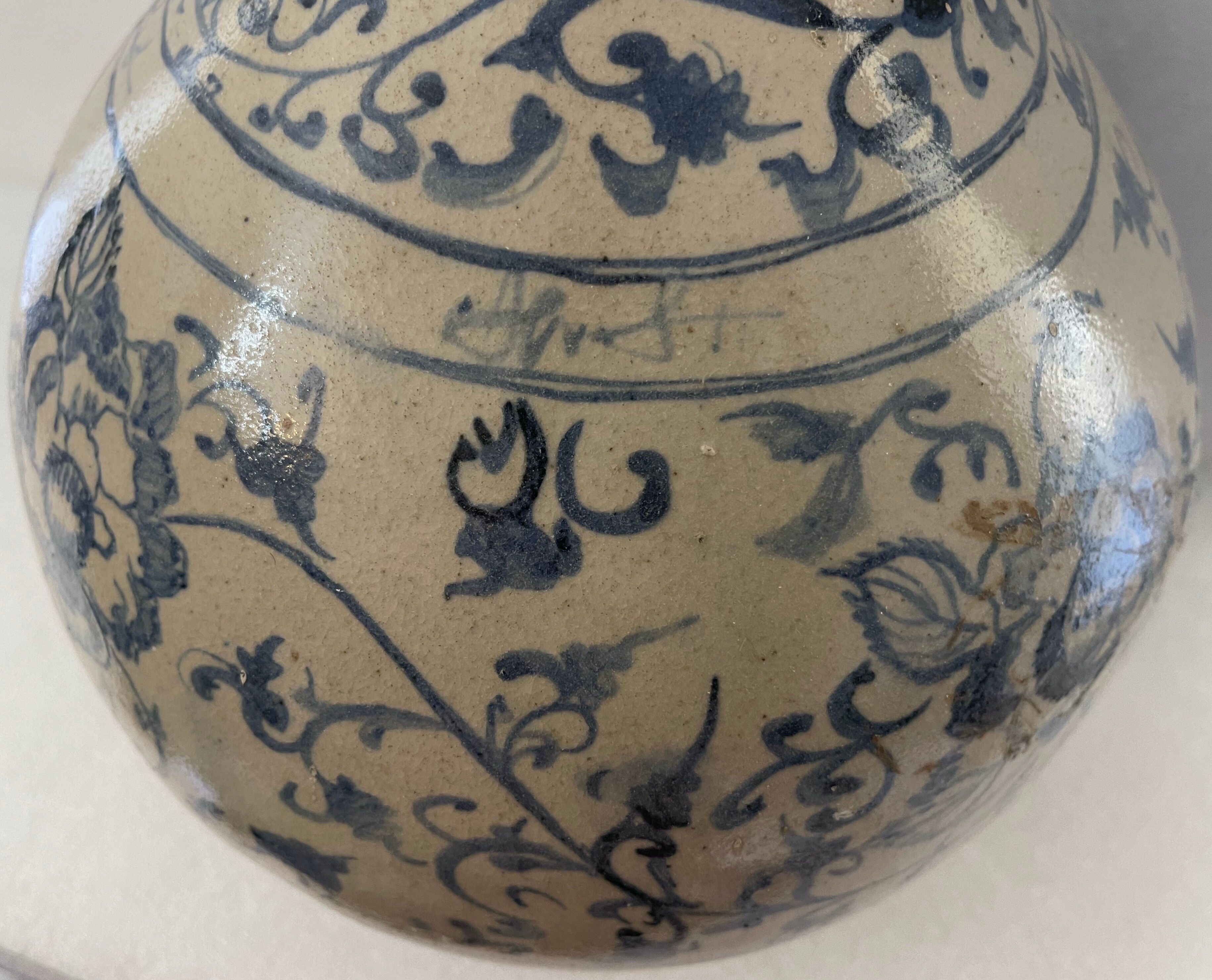 Vietnam large bottle blue bench H 35,5 cm