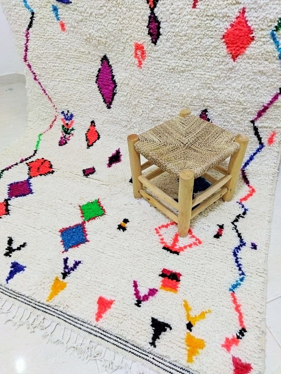 Tapis berbère marocain coloré 240 x 135cm