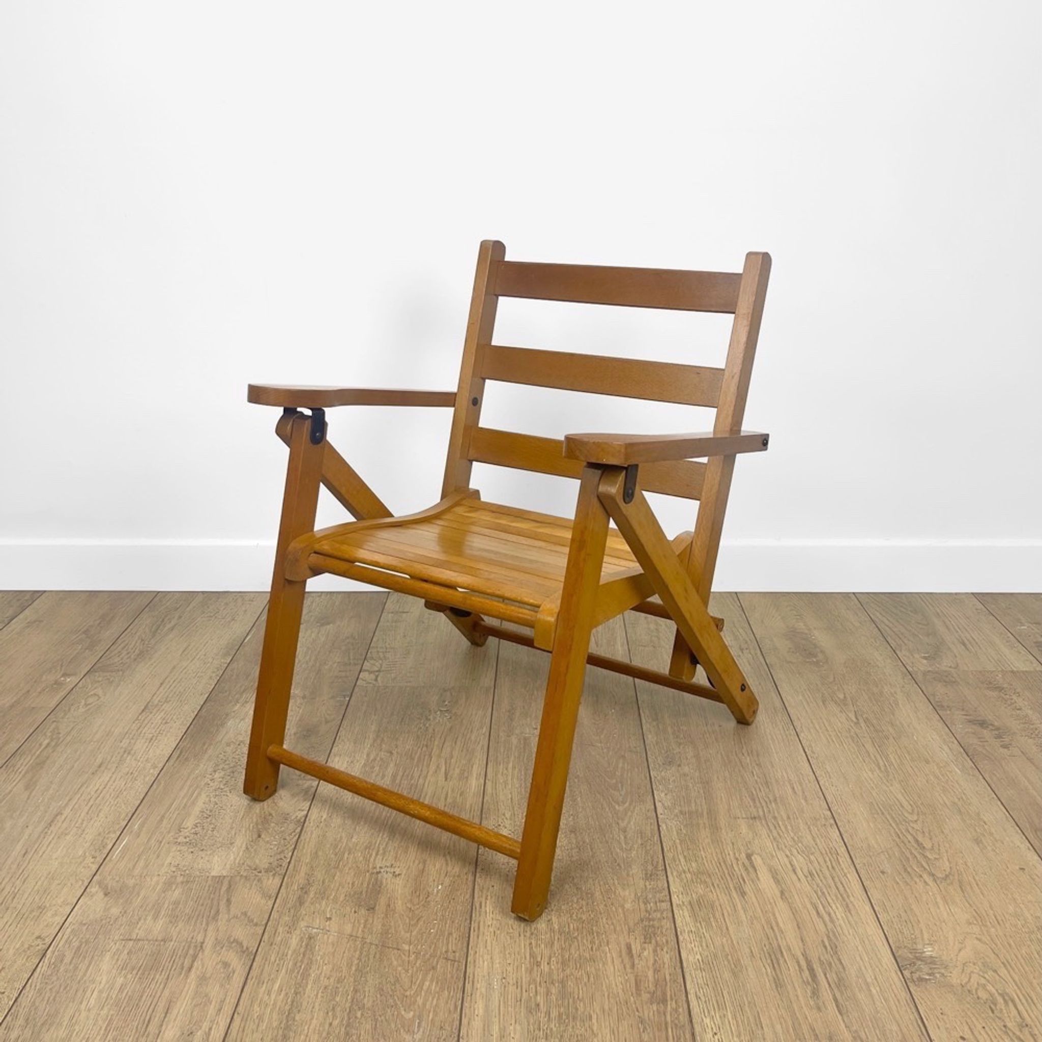 Fauteuil pliable en bois pour enfant années 60