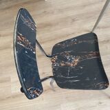 Extendable table + 4 marbled formica chairs