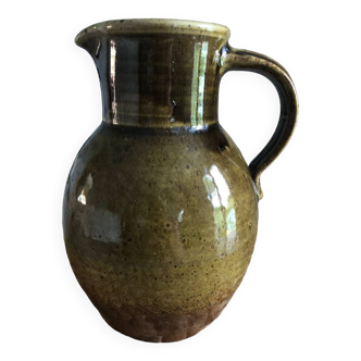 Stoneware jug