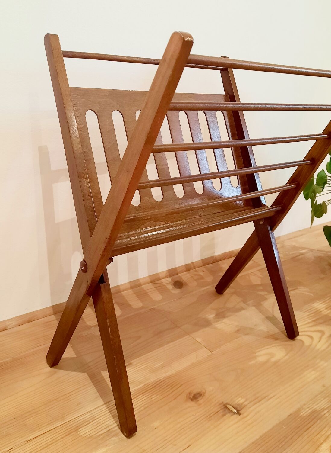 Magazine holder Cees Braakman