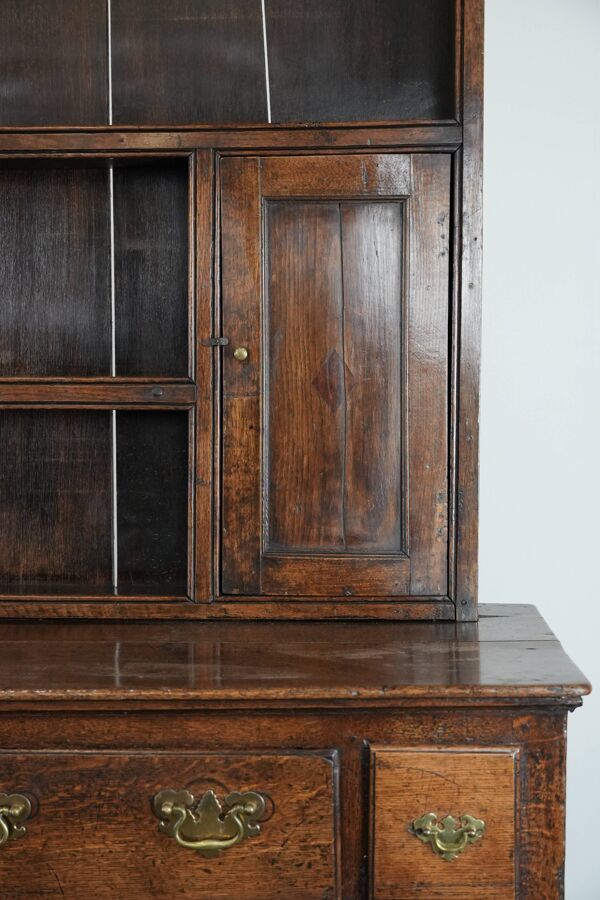 Grand cabinet de cuisine / commode en chêne antique anglais du XVIIIe siècle.