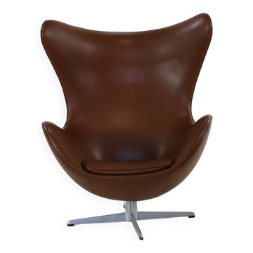 Chaise Egg Arne Jacobsen en cuir cognac pour Fritz Hansen
