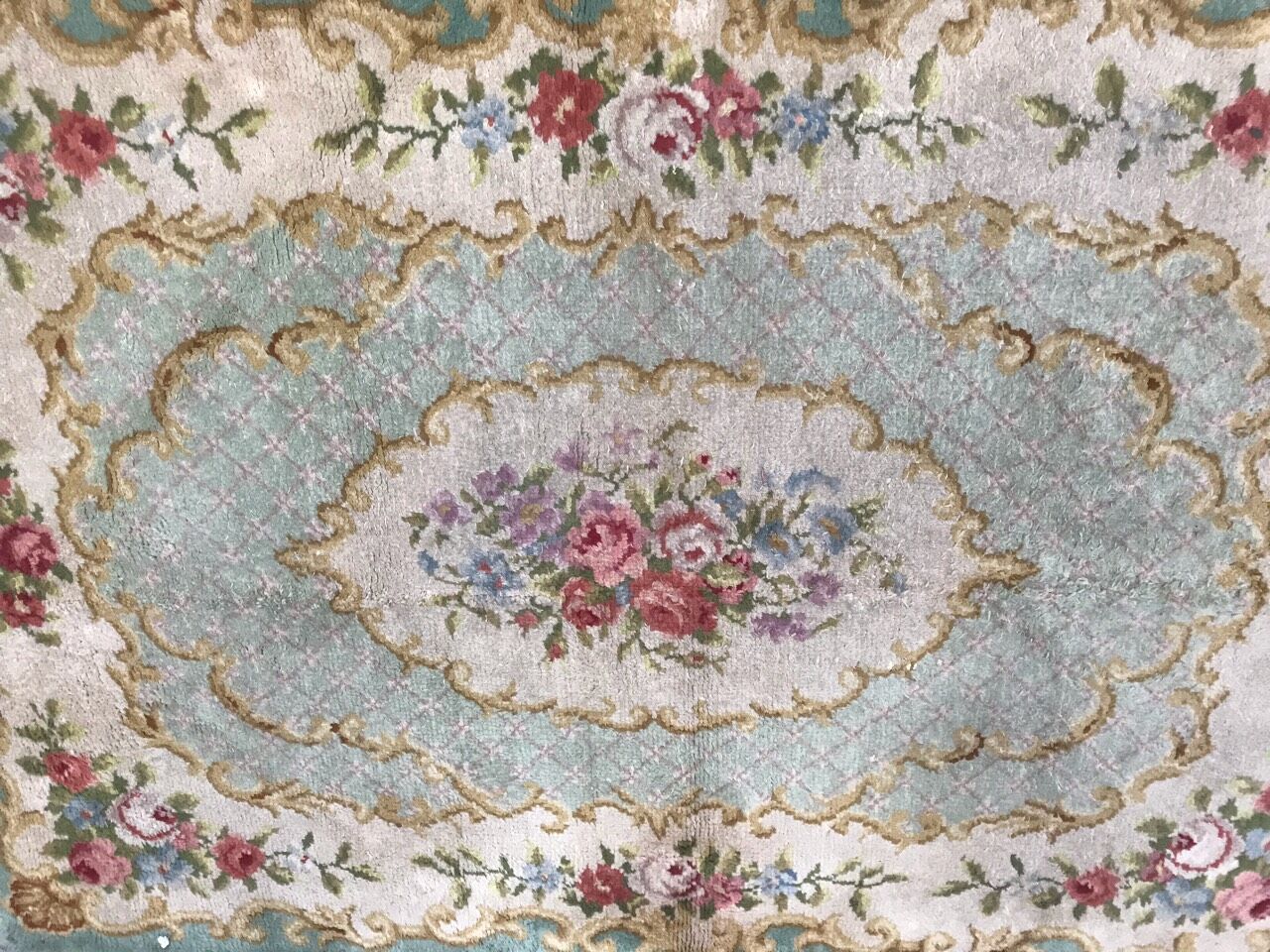 French carpet savonnerie Aubusson handmade 140x202 cm