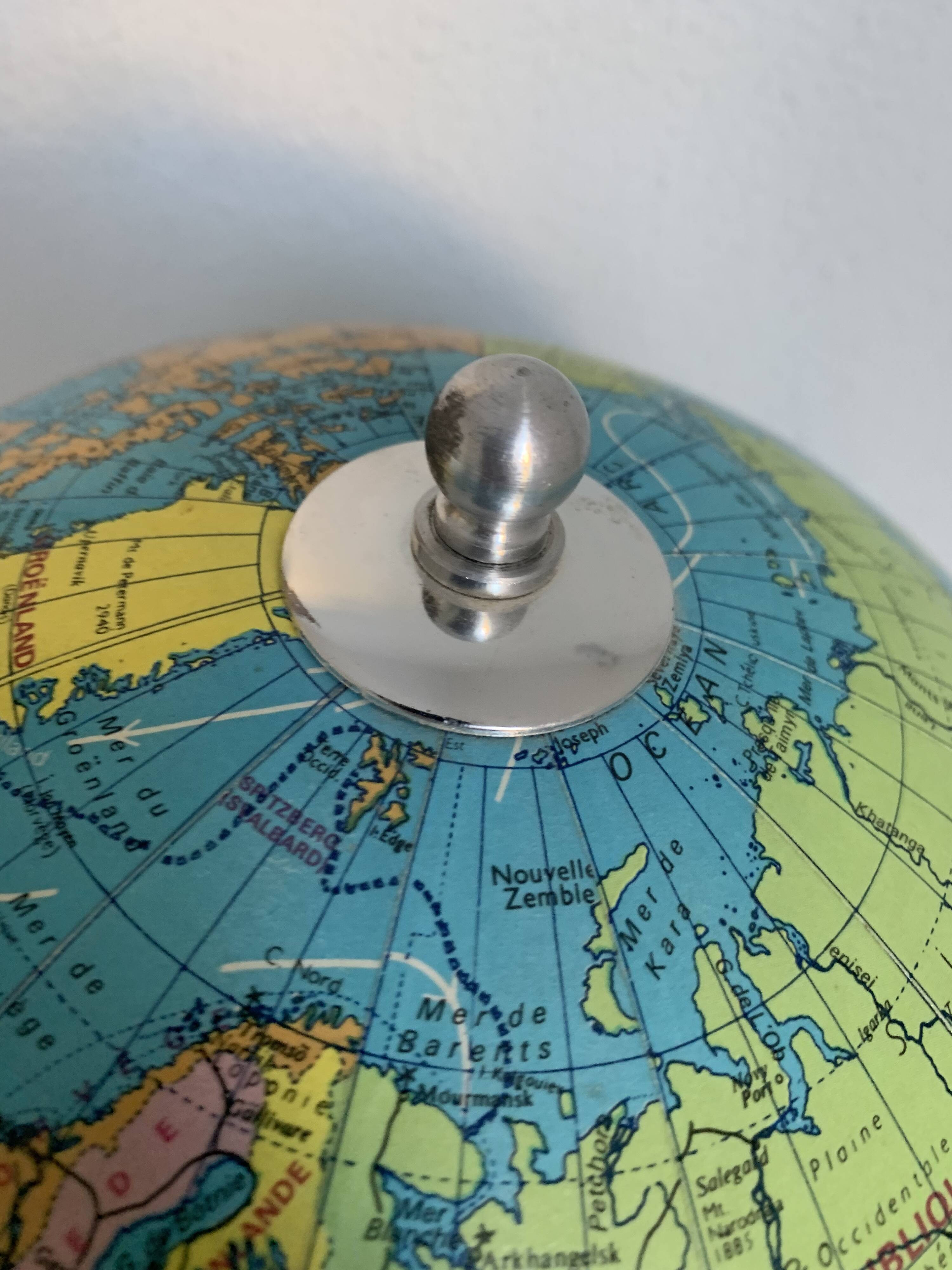 Vintage 1985 terrestrial globe Taride wood - 37 cm