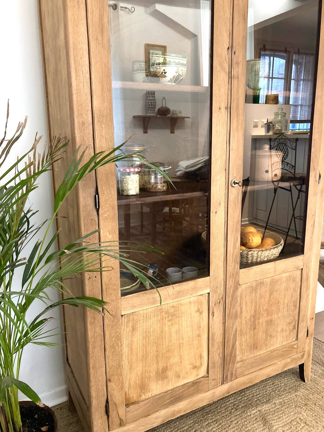 Parisian display cabinet
