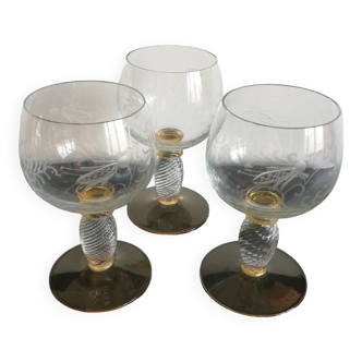 Lot de 3 verres à vin en cristal