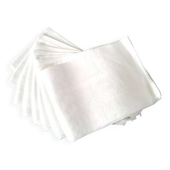 8 White damask linen napkins 55 x 59 cm