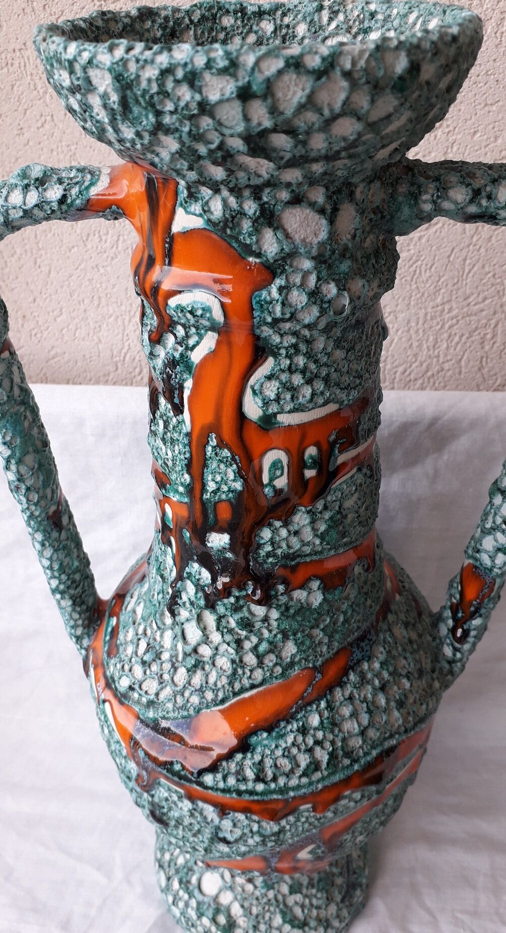 Vase Vallauris fat lava