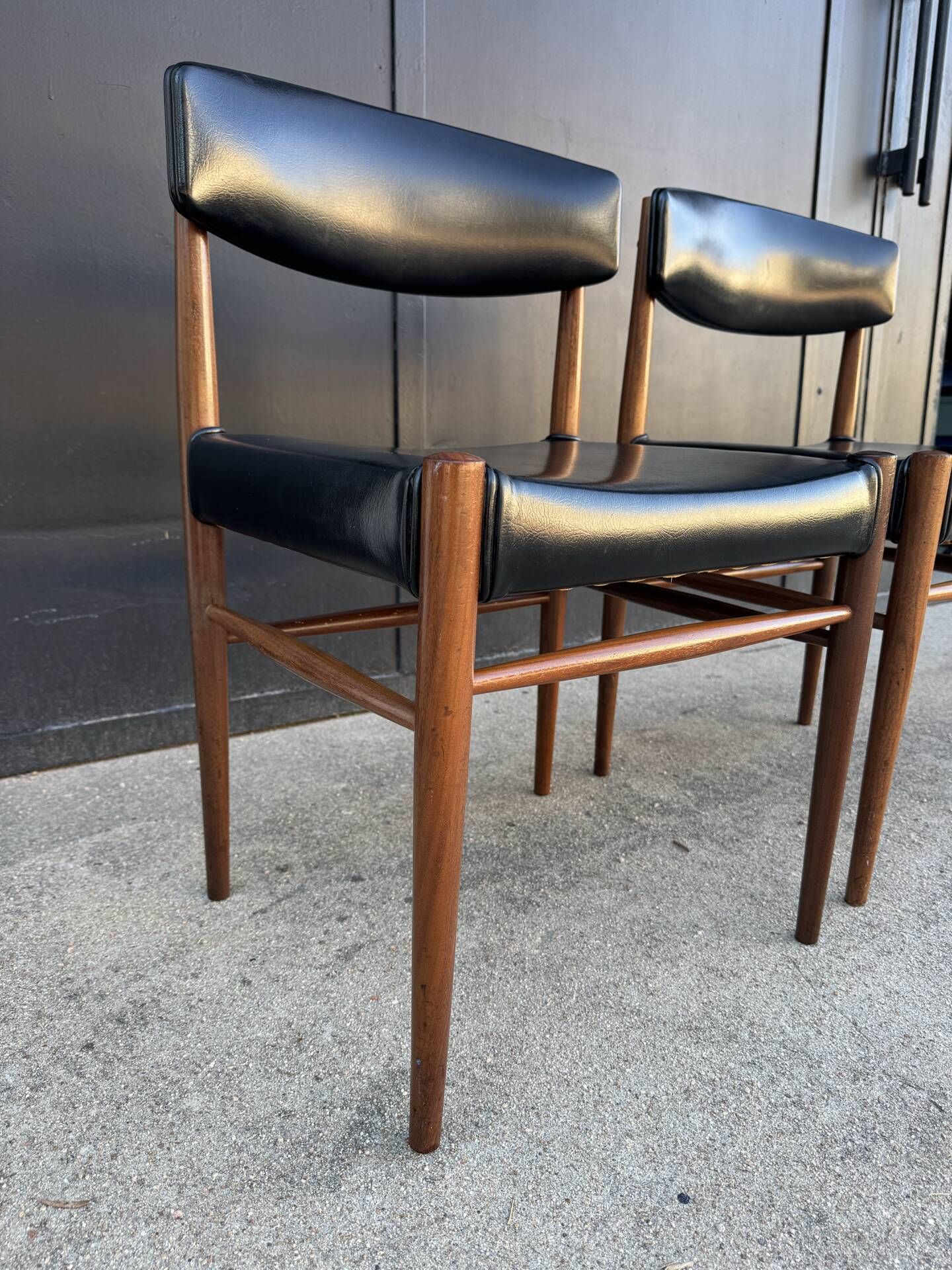 Chaises style scandinave années 60