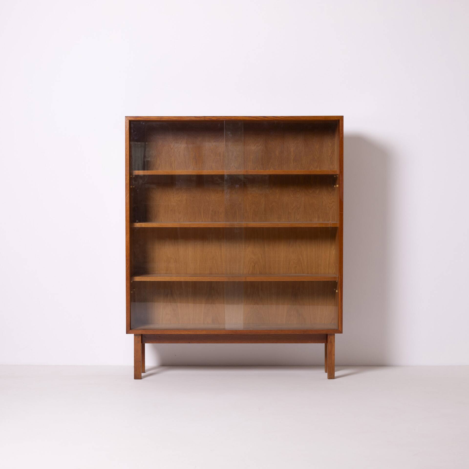 ULUV library, light oak, Czechoslovakia, 1960s.