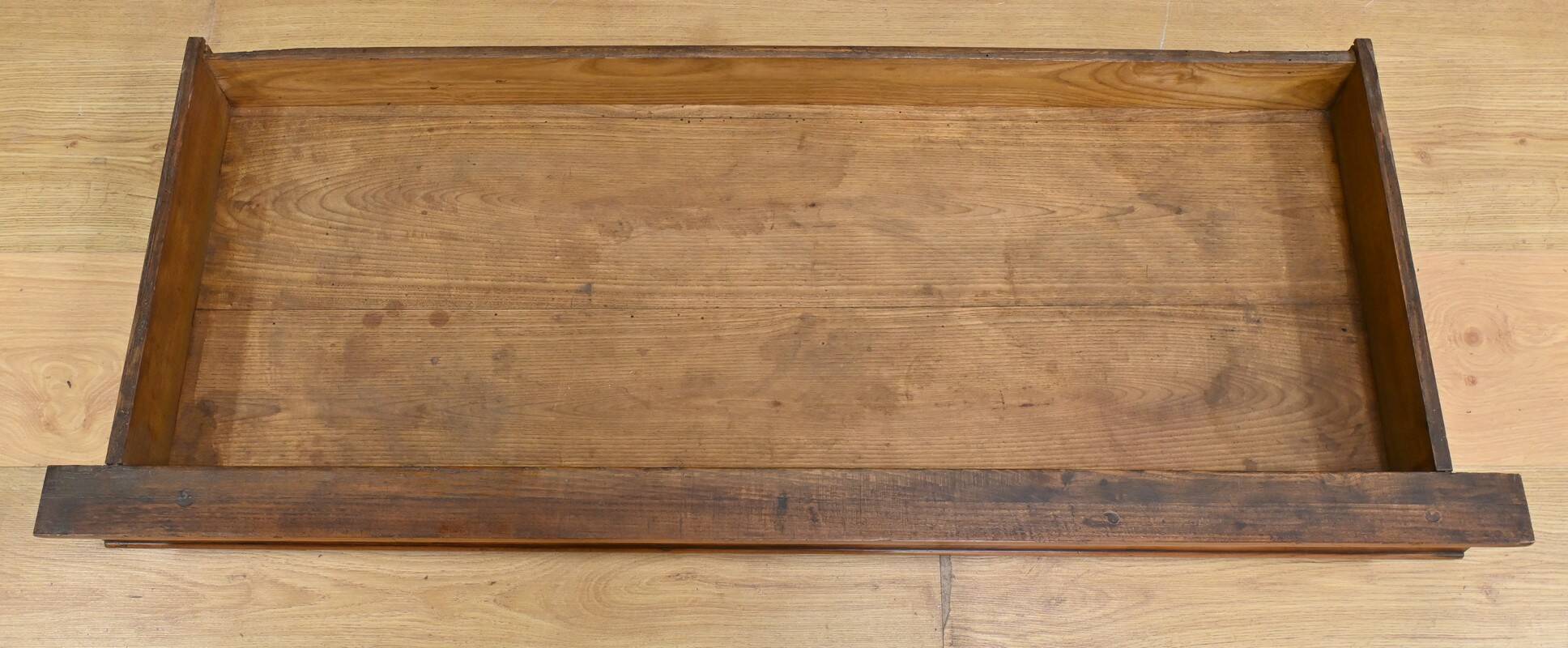 Cherrywood chest of drawers, Restoration period – Early 19th century