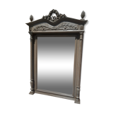 Miroir ancien sculpté patiné gris-vert, style Louis XVI d'époque fin XIX ème.