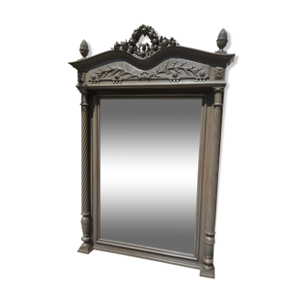Miroir ancien sculpté patiné gris-vert, style Louis XVI d'époque fin XIX ème.