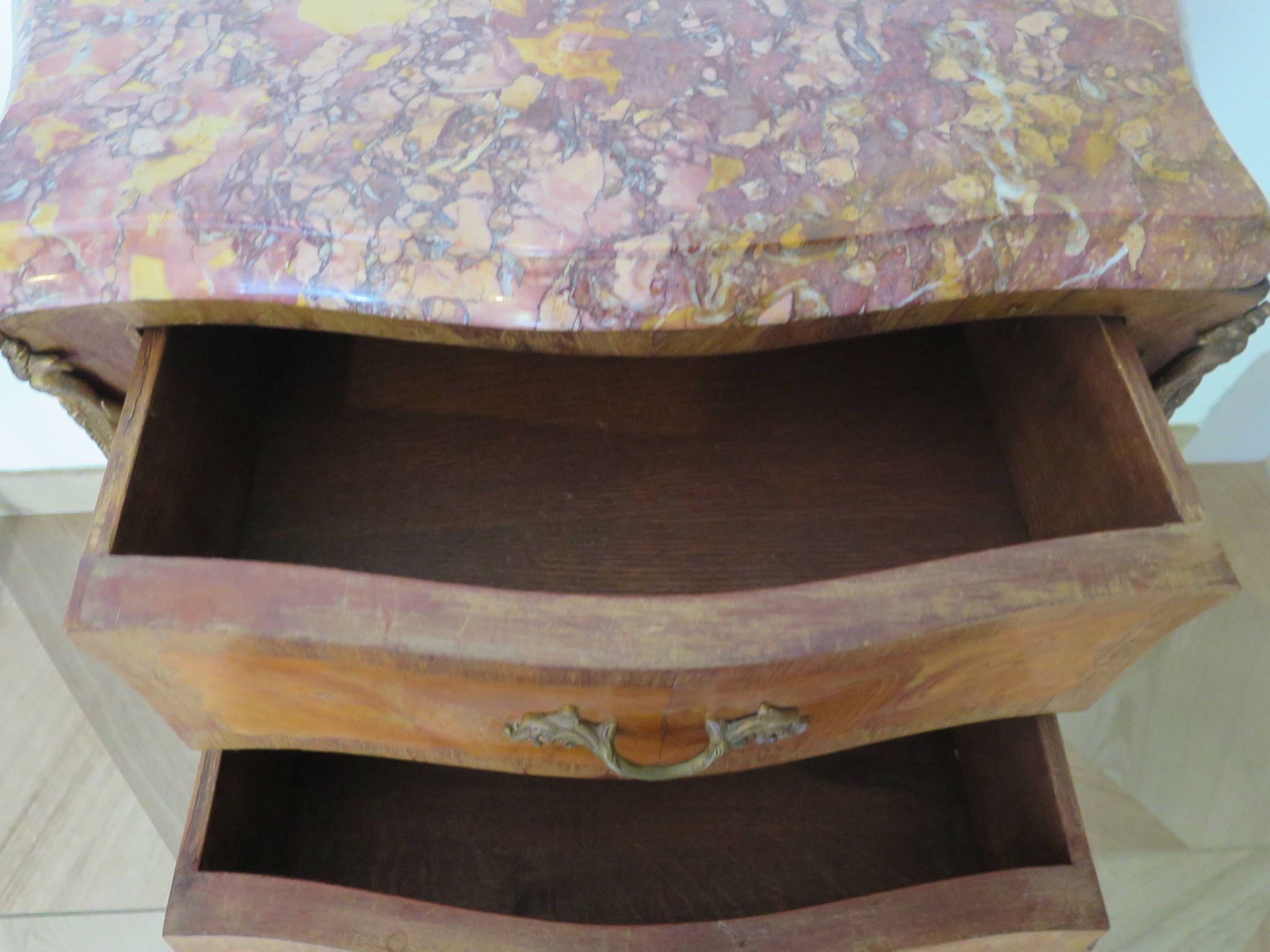 Paire de 2 chevets-louis xv-marqueterie-2 tiroirs-marbre rose