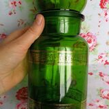 Flacon d'apothicaire en verre vert et liserés dorés pot ancien