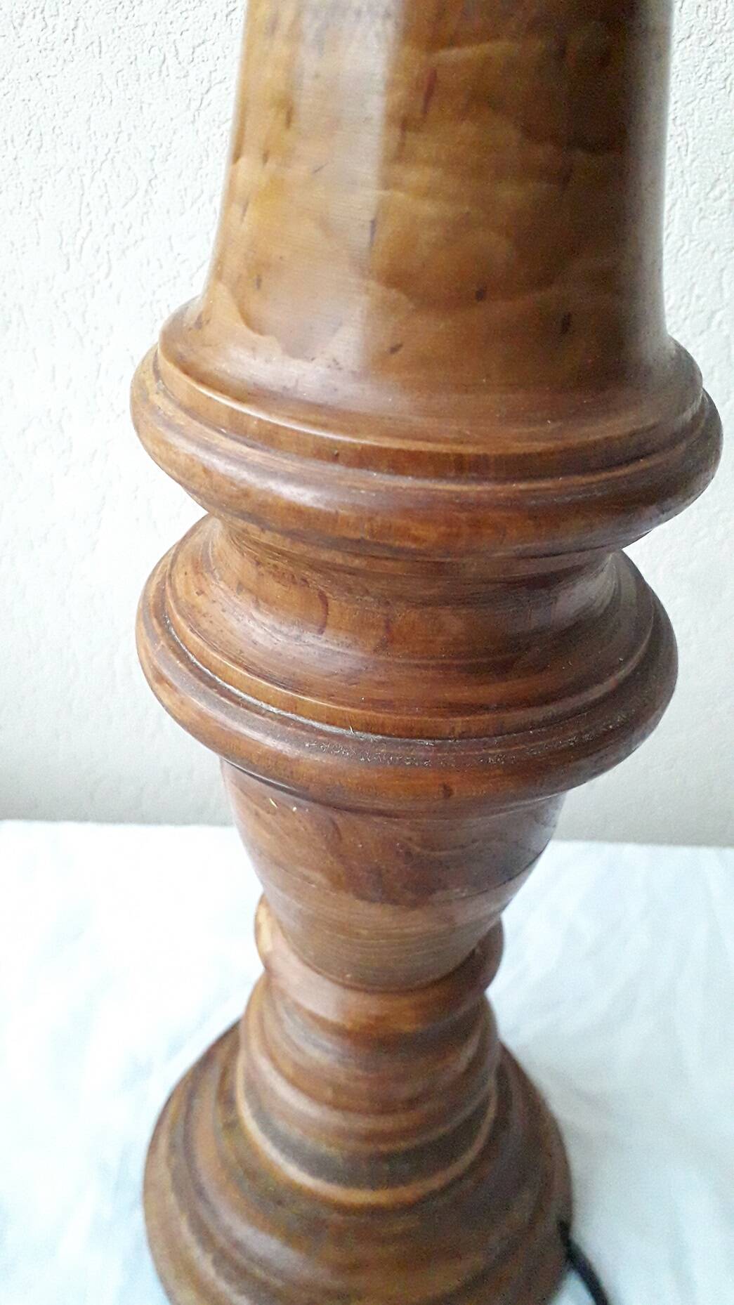 Wooden lamp foot
