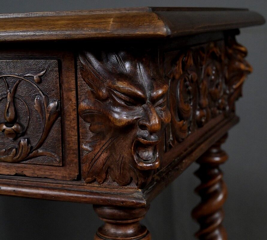 Small walnut desk, Henri II style – late 19th century