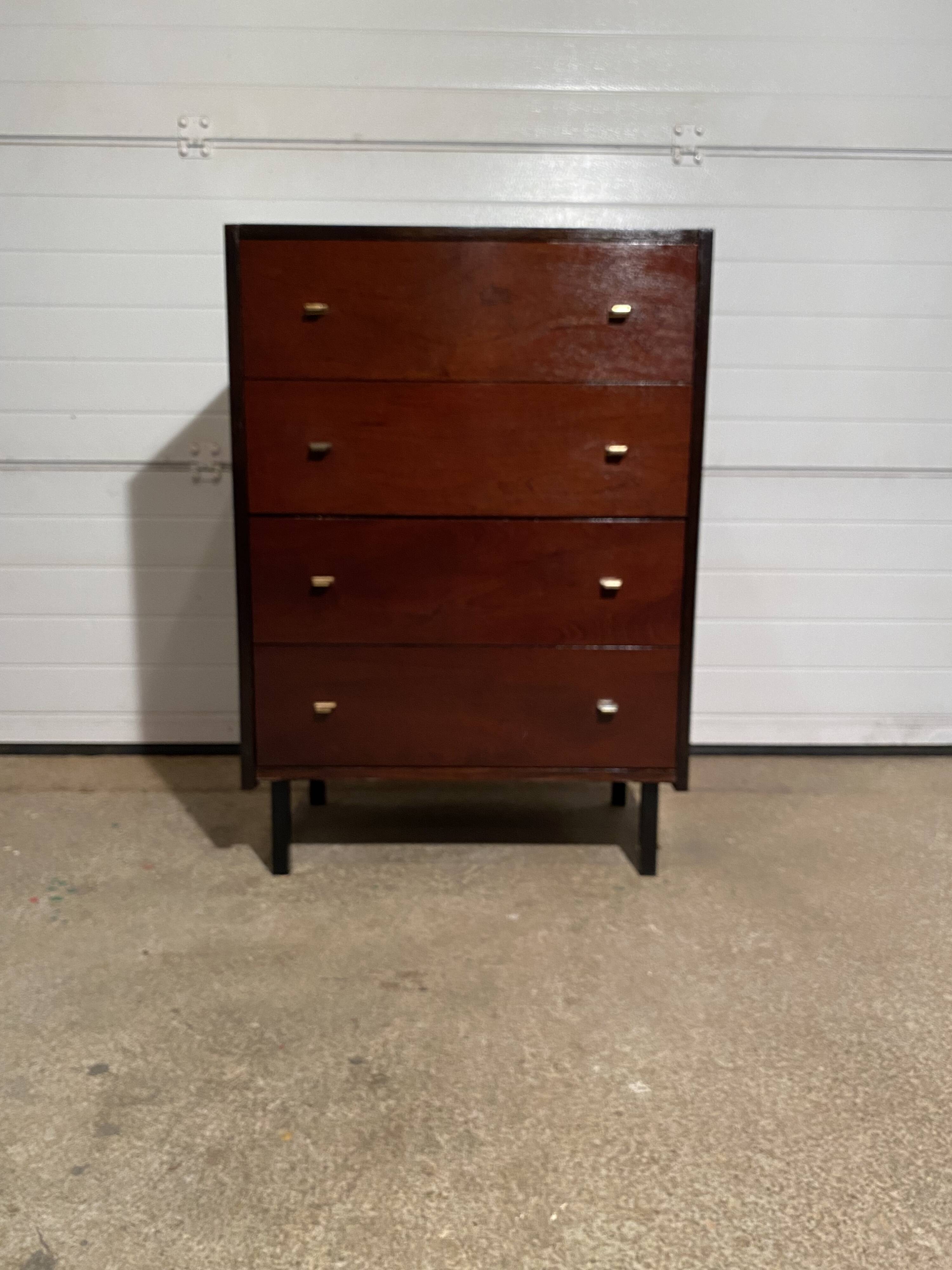 Commode vintage