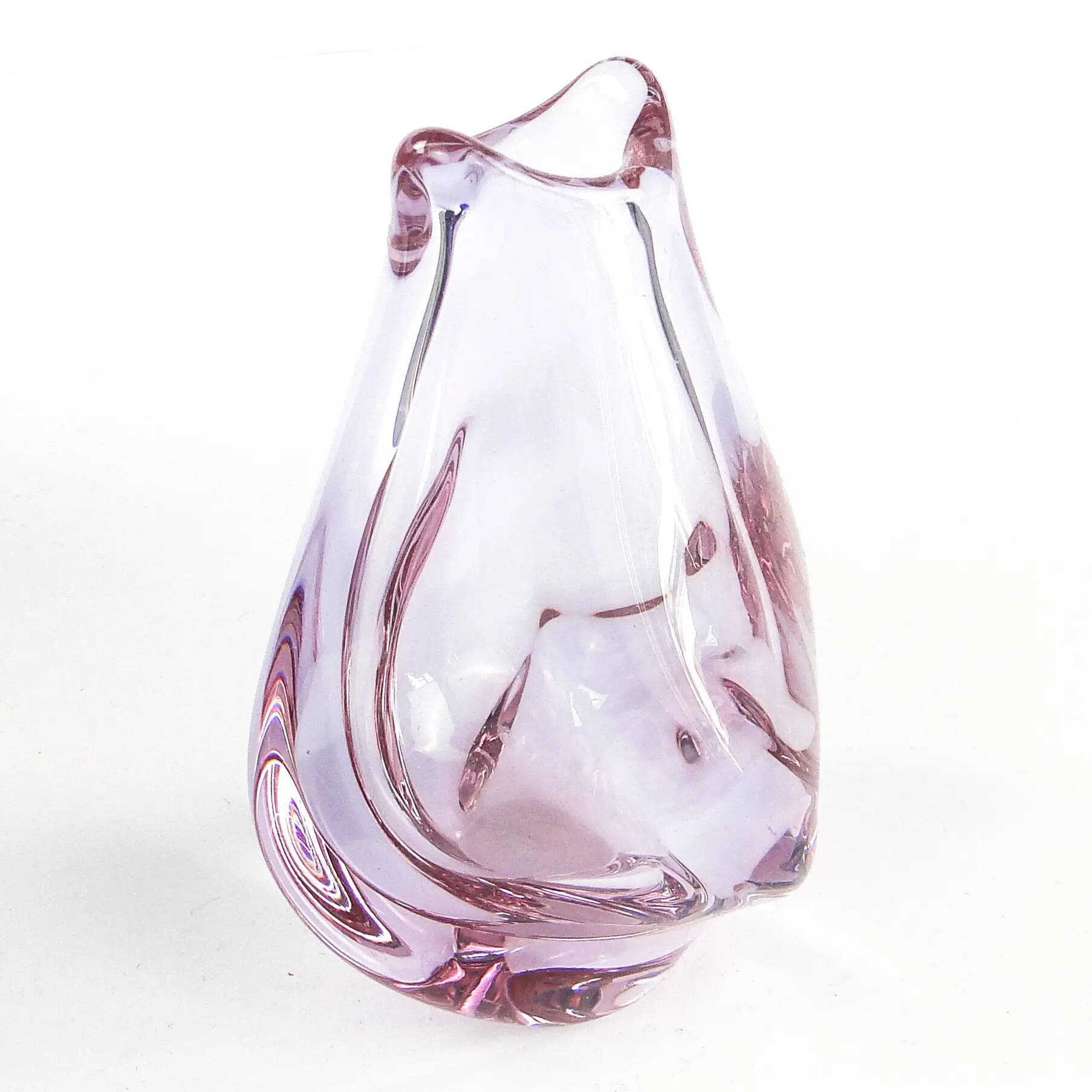 Vase moderne du milieu du siècle, en verre alexandrite, Tchécoslovaquie, années 1950
