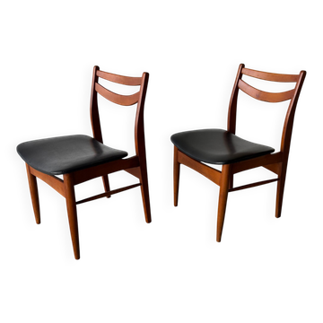 Pair of Scandinavian design chairs in teak and Skaï.