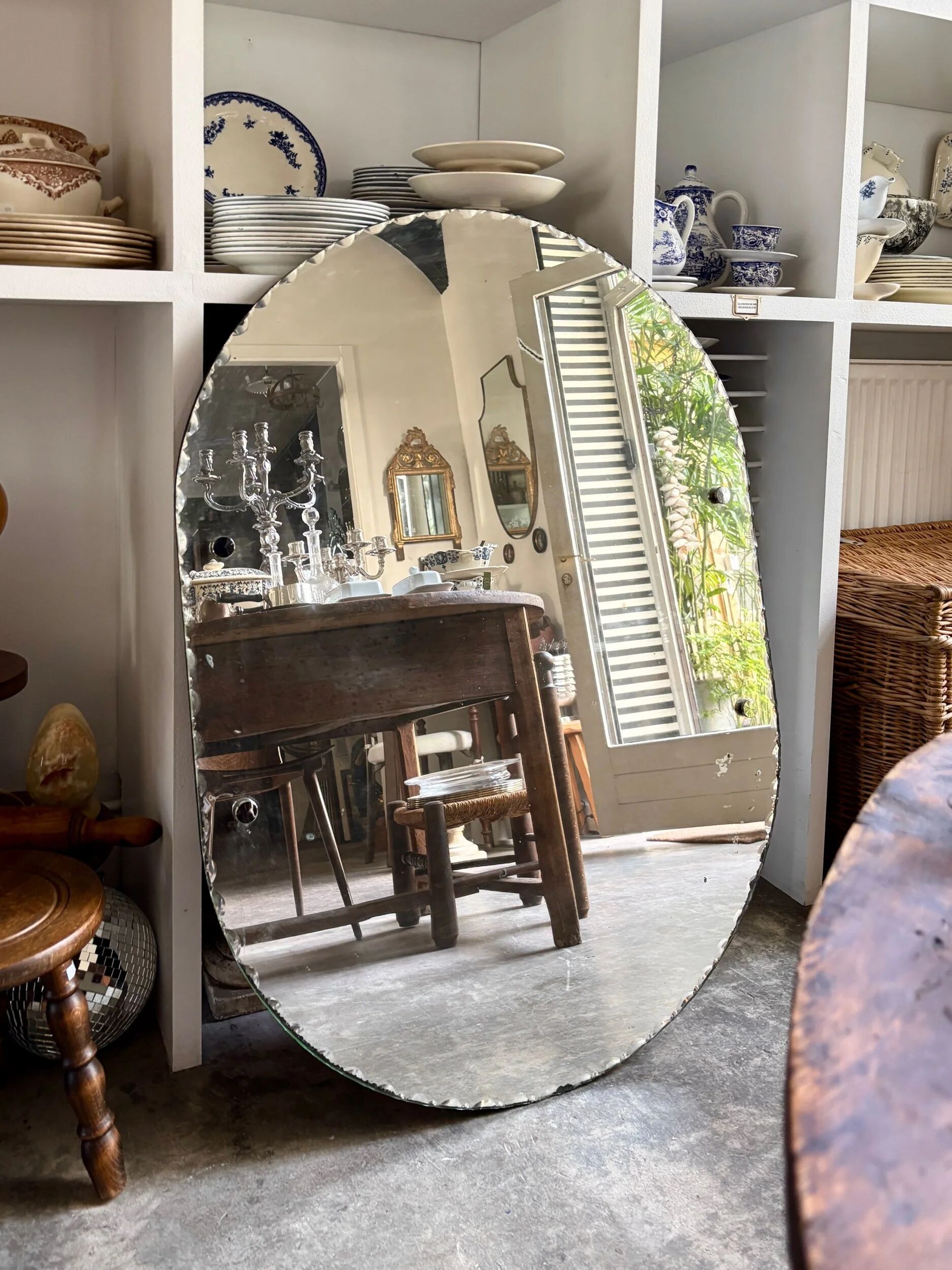 Bevelled oblong mirror ⌀ 110 x 81 cm