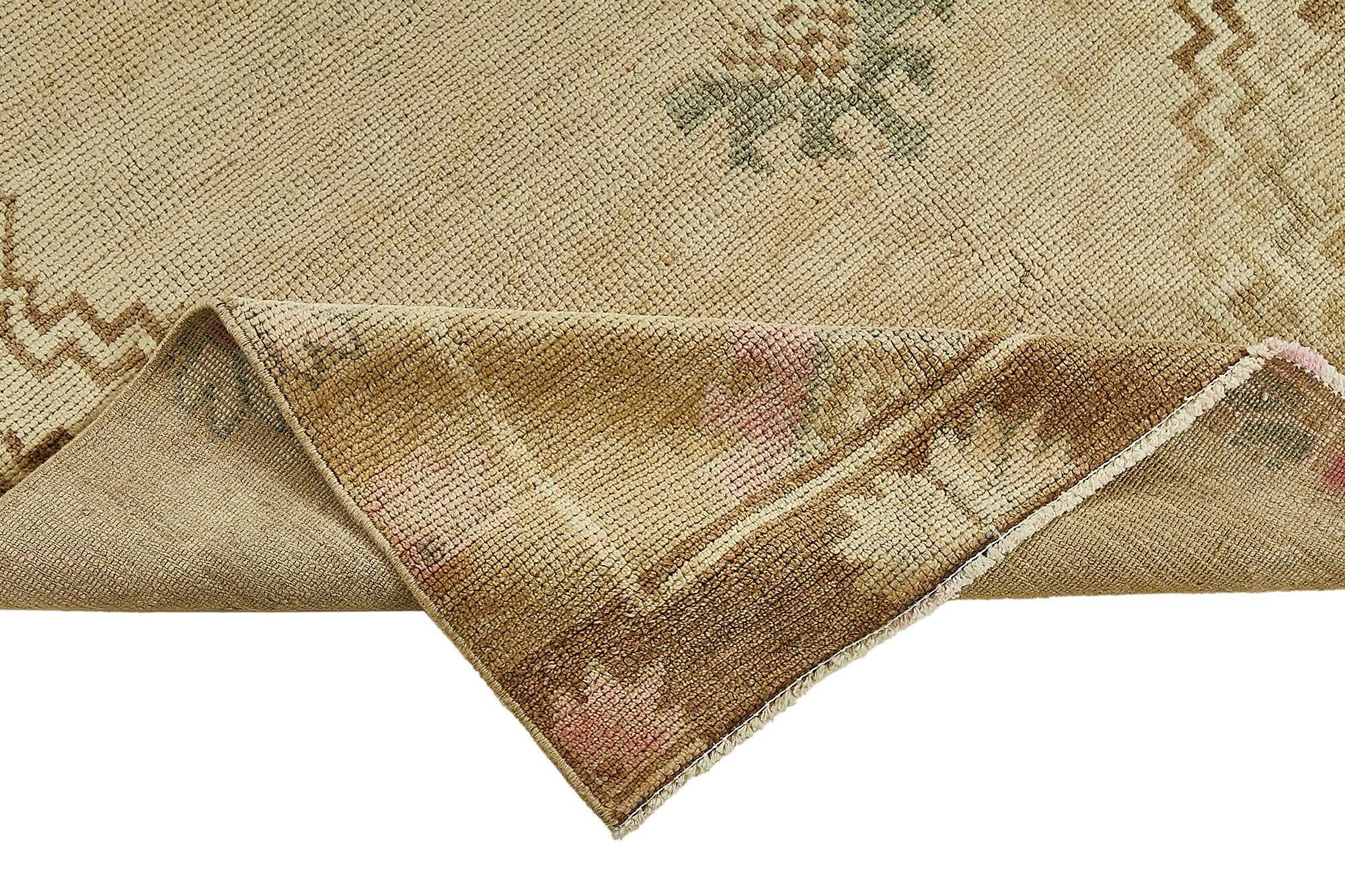 Turkish Vintage Anatolian Rug 120 cm x 217 cm