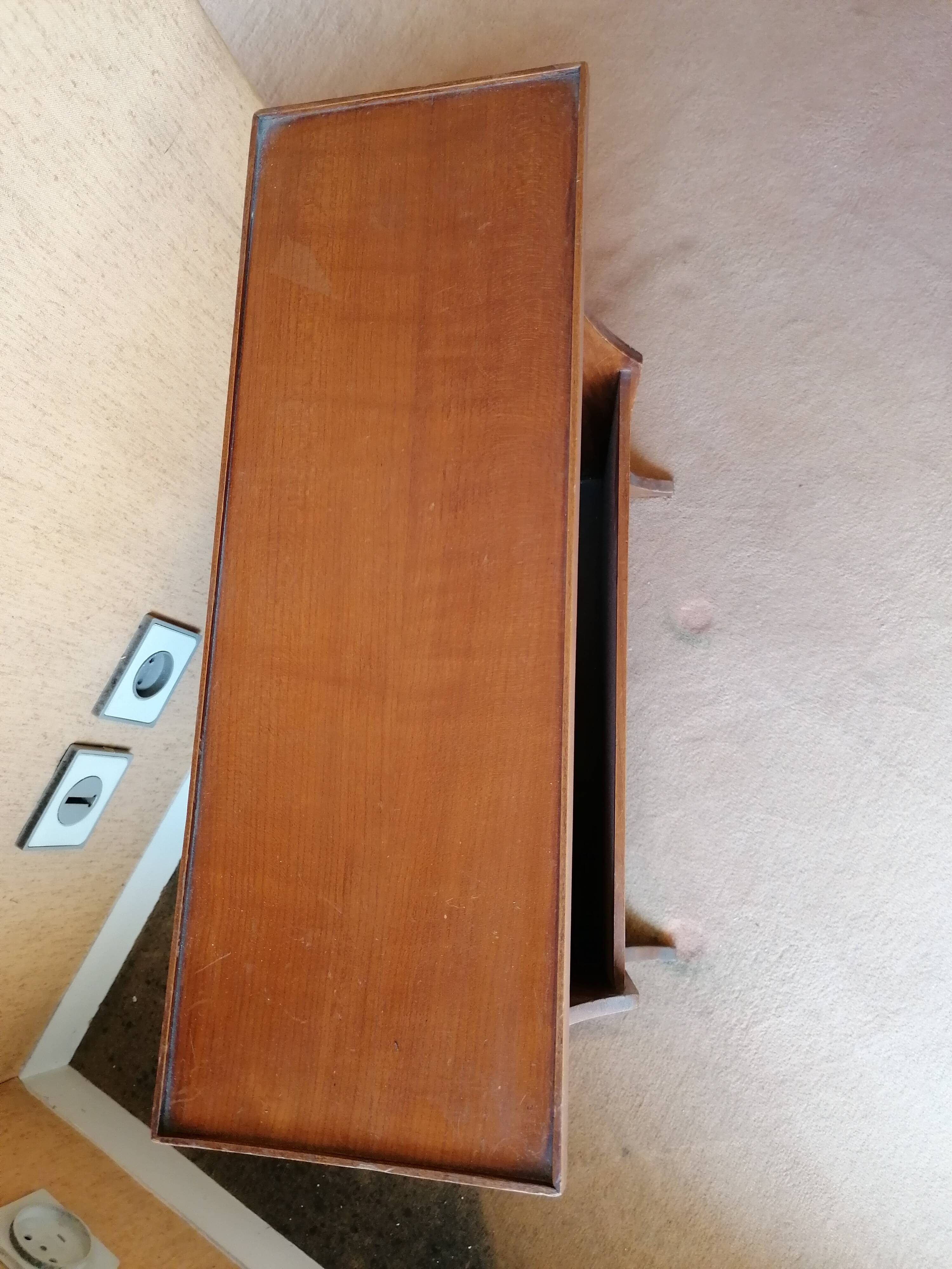 Wooden magazine rack