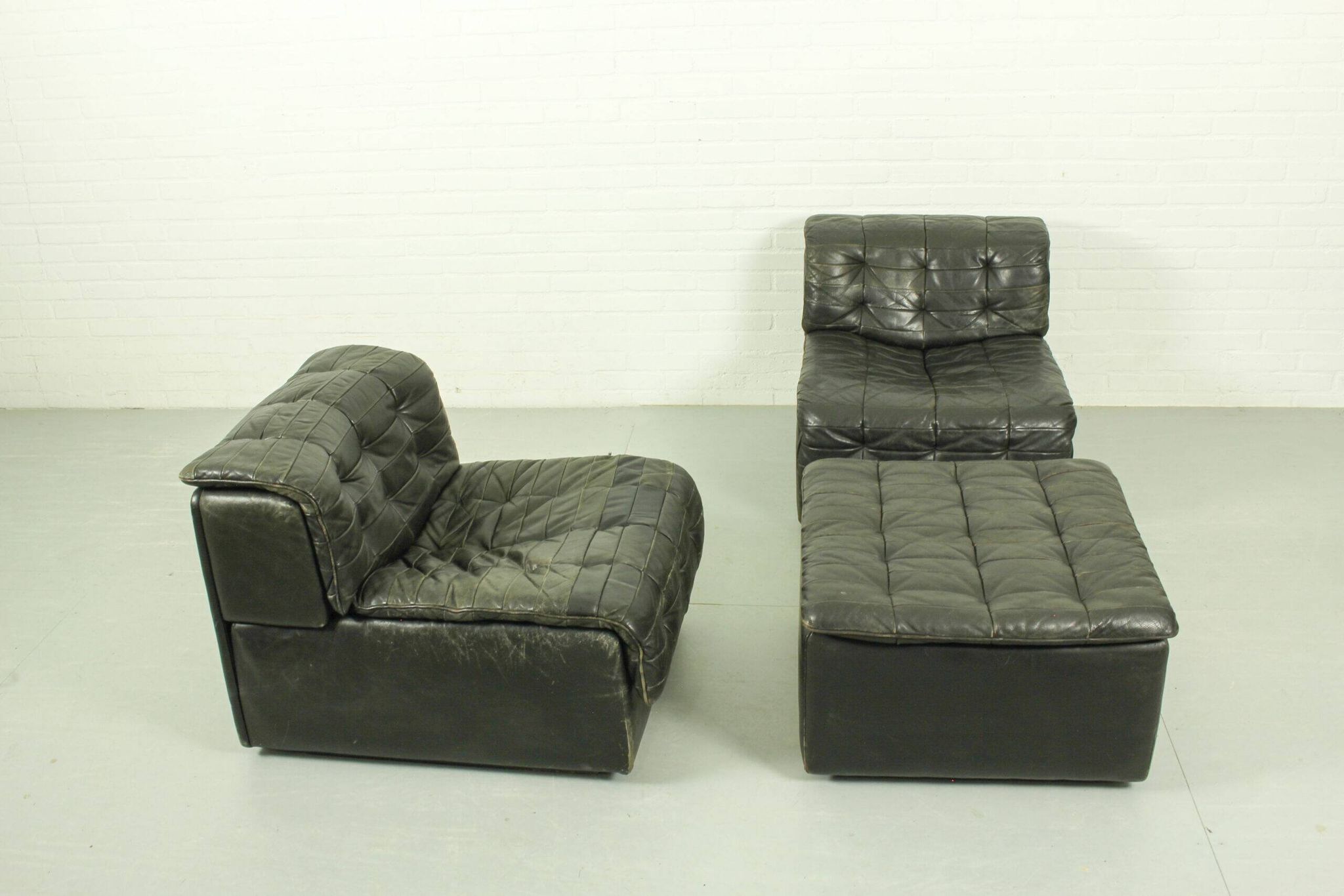 Salon modulaire De Sede DS-11 – cuir noir, design suisse des années 1970