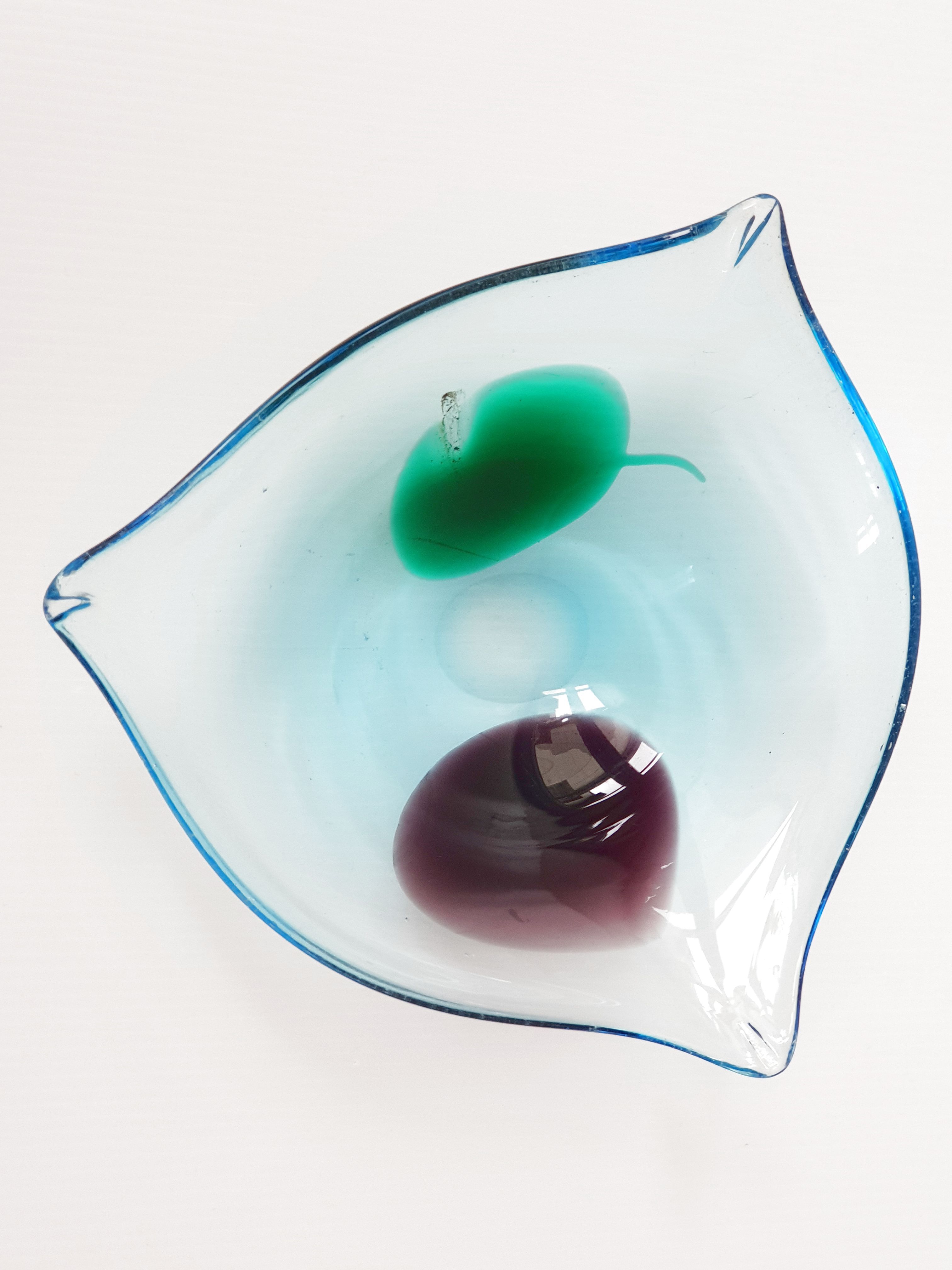 Vintage glass triket bowl