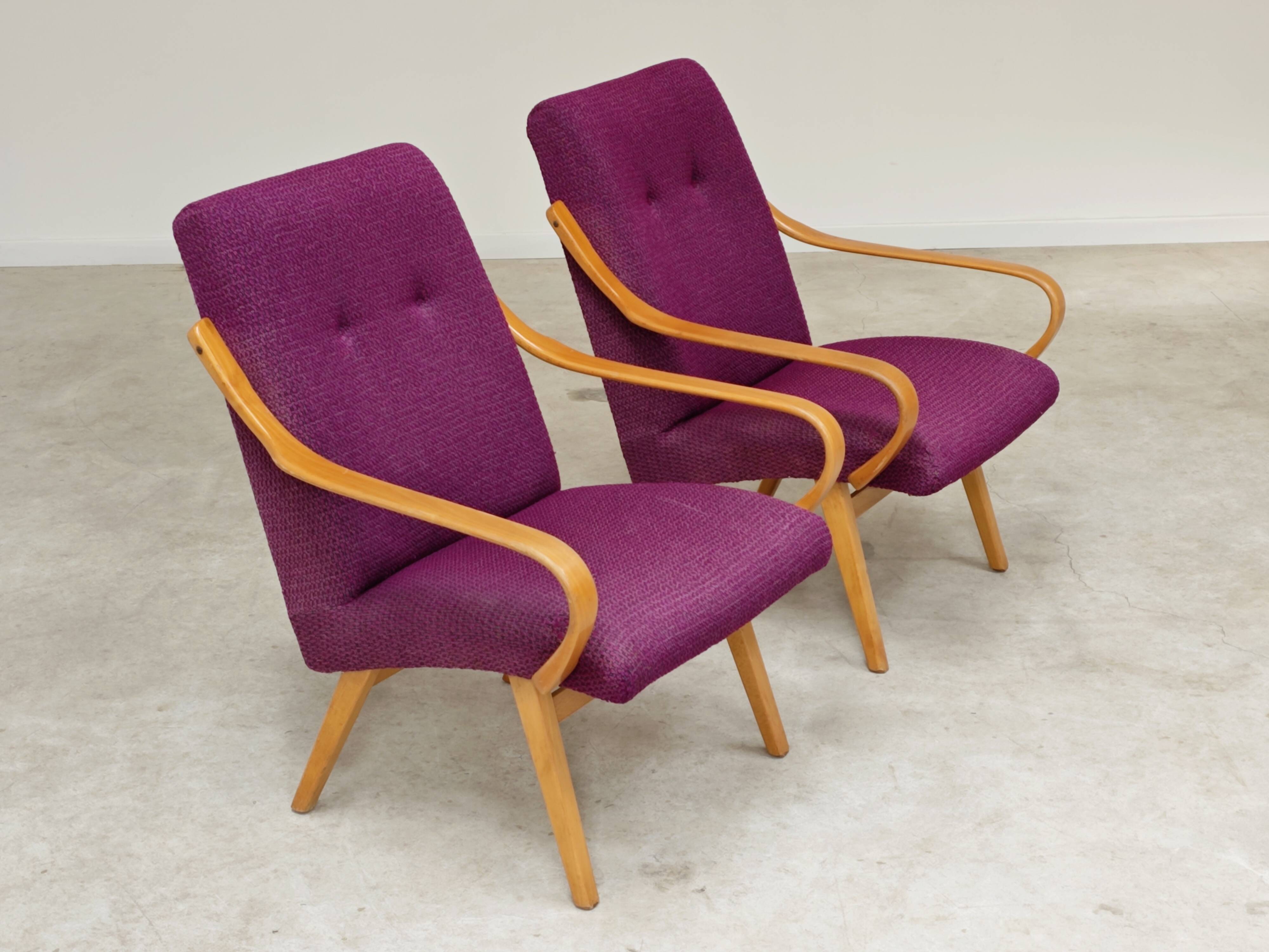 Pair of 6953 purple armchairs by Jaroslav Smidek for TON (Thonet)