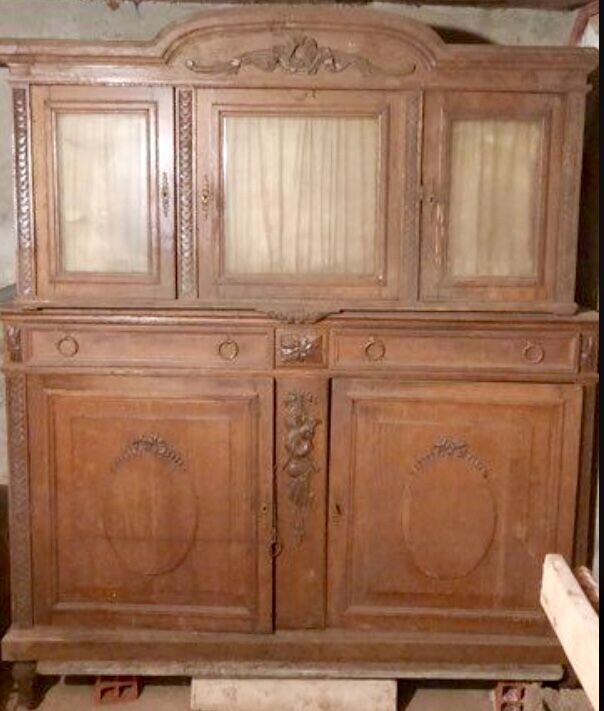 Louis XVI furniture by