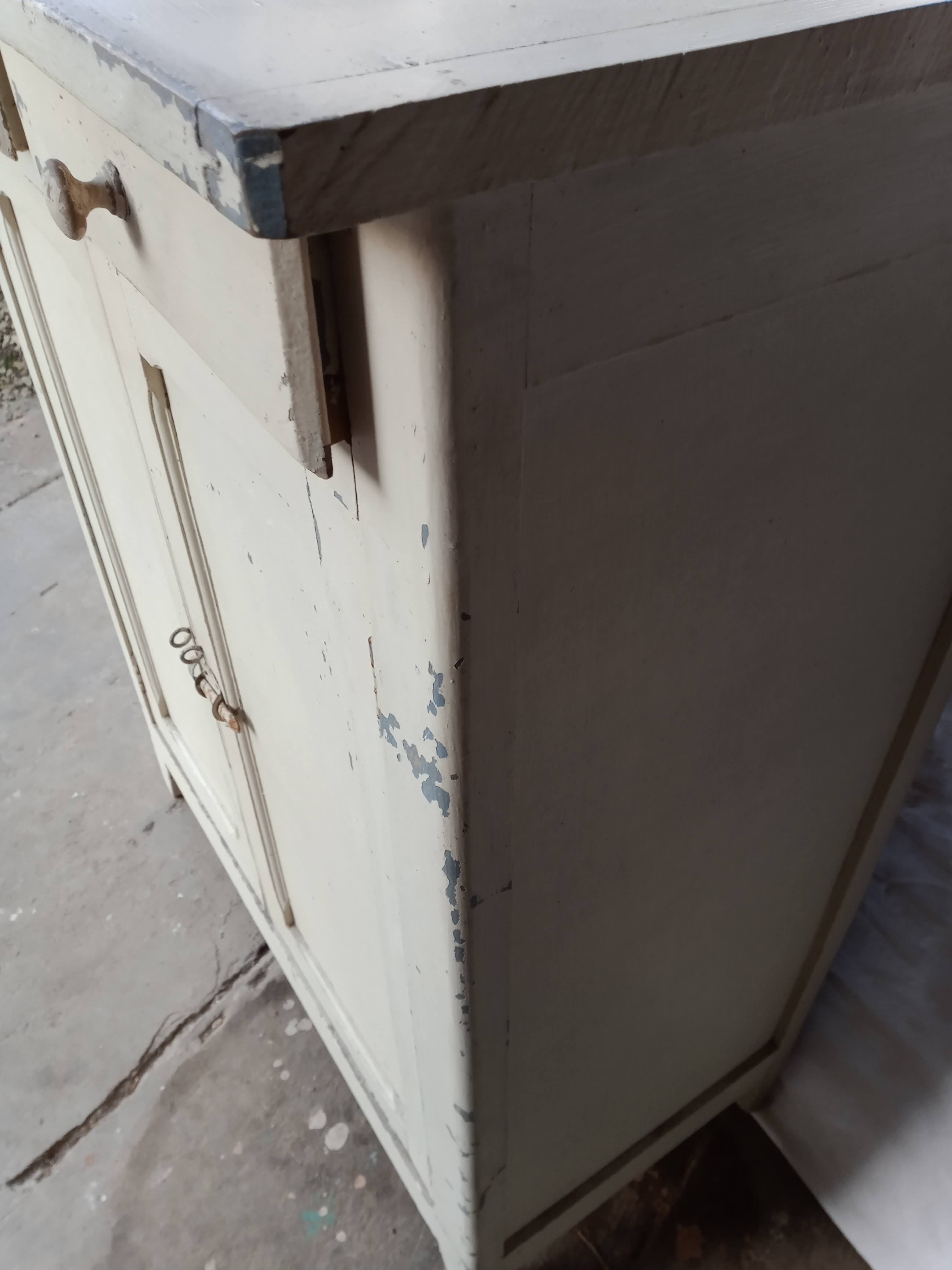 Parisian buffet with two doors and two drawers