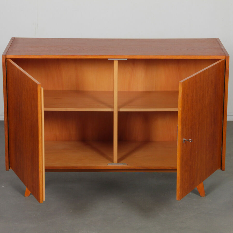 Commode vintage par Jiroutek pour Interier Praha modèle U-450, 1960